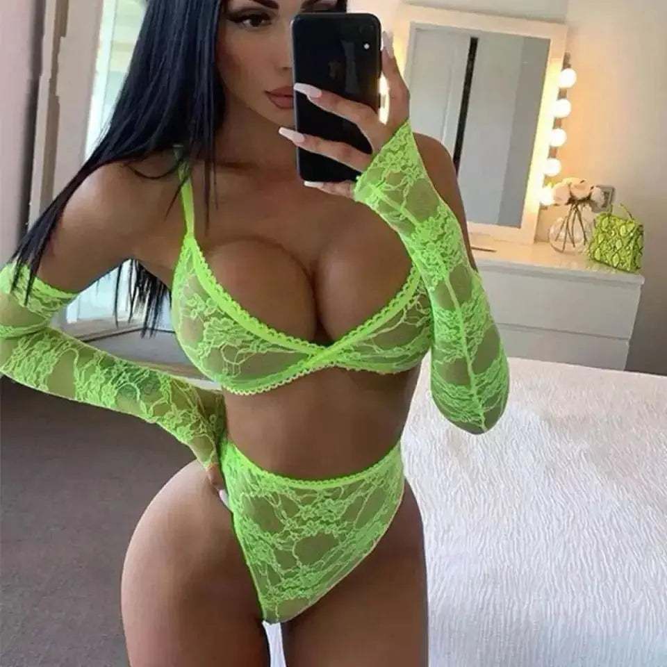 Hot Erotic Underwear Set. - Vibrasie Stasie 660.00  ZAR